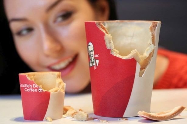 В KFC появились съедобные чашки для кофе